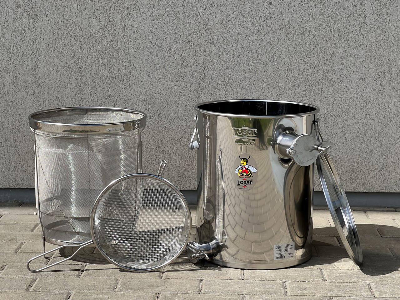 Logar 35 kg Unterstell-Siebkanne mit einem Sieb, das sich nicht verstopft